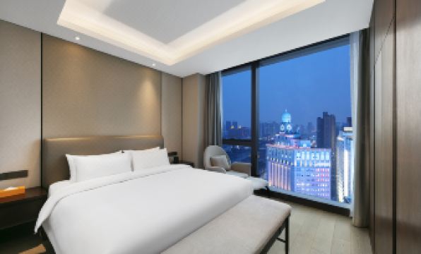 LE JU Executive Apartment (Zhengzhou Huayuan Road Grand Emporium Leiting)