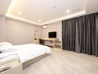 Yunduo Hotel Lipu Hotels in Lipu, Guangxi