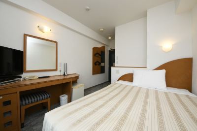 ダブル（街側向け） 那覇ビーチサイドホテルの写真