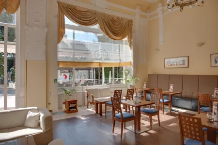 Bristol Hotel Opatija Отели в г. Bregi