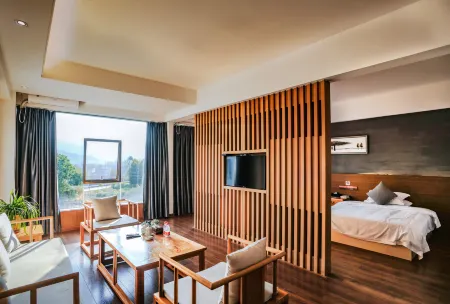 Shuiyun Jingshe Hot Spring Hotel (Xinfeng Meikeng) Отели рядом с достопримечательностью «Huafeng Hot Spring»