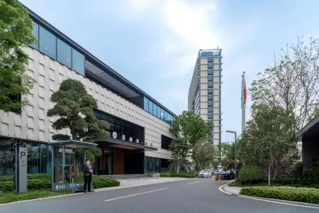 Ferris Wheel Panorama Apartment (Overseas Chinese City Happy Coast Branch)