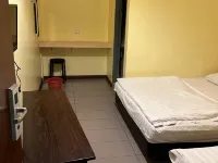 T Hotel タワウのホテル
