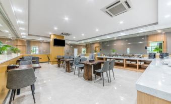 Hankoala Boutique Hotel (Zhuhai Gongbei Port Fuhuali Branch)