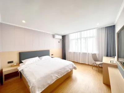 Ruit Hotel (Baixian Square Polka Branch) Hotels near Tianzigu Temple