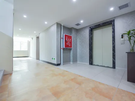 Wusheng Hongqi Hotel (Yuanwu Avenue) Отели в г. Вушен