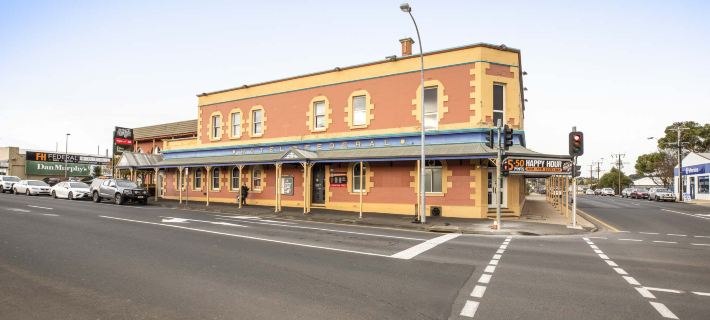 Nightcap at Federal Hotel Mt Gambier Hotels in Mount Gambier