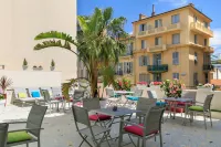 Locarno Hoteles en Niza