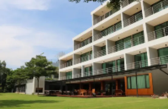 漢薩泰健康度假村 鄰近普里莫廣場的酒店