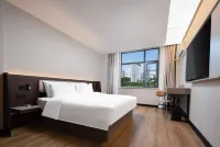 HanTing Hotel (Wuhan Hongshan Guangchang Subway Station) Hotels in Wuhan