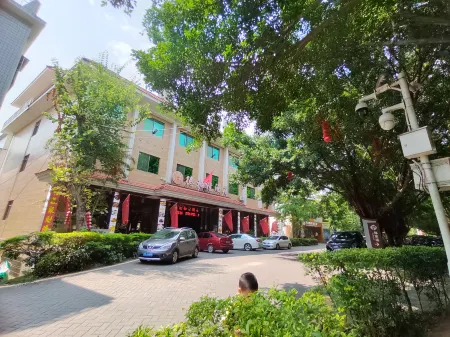 Dehelong Hotel Отели рядом с достопримечательностью «Yearning Tea Plantation Tourist Attraction»