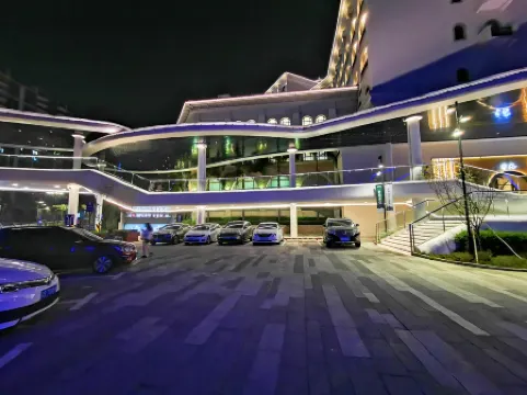 อพาร์ตเมนต์นานาชาติเอเมอรัลด์เลค (สาขาได่าหวาน วั่นดาพลาซ่า)