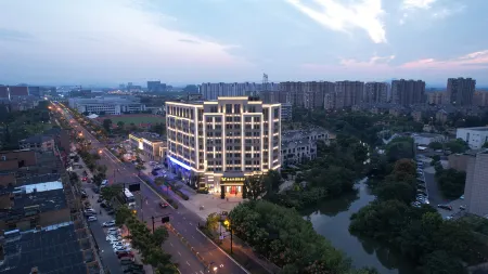 Vienna International Hotel (Hangzhou Pingyao Liangzhu Culture Branch)