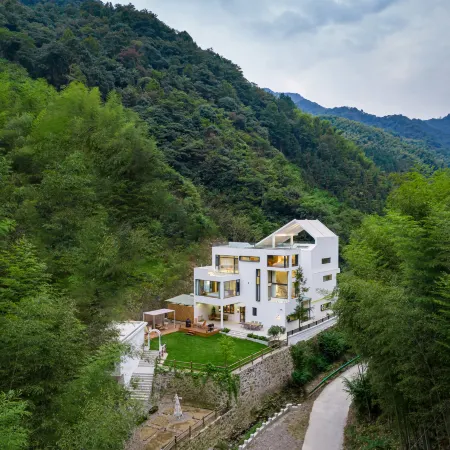 VALE VILLA
