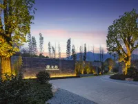 The Cloud Valley Hotels near Yunü Lake Scenic Area