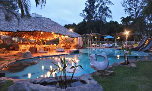 Dugong Village-Green Hotel