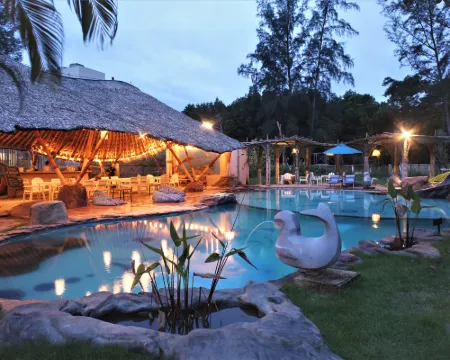 ดูก๊องวิลเลจ-กรีนโฮเทล โรงแรมในอำเภอ สิเกา