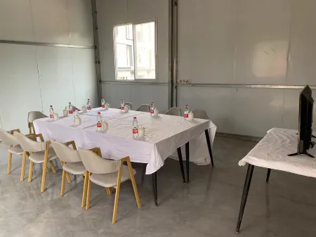 Anyi Boutique Hotel (Tianfu Airport T2 Terminal Store) Отели рядом с достопримечательностью «Yangmazhen Passenger Transport Terminal»