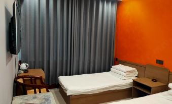 Red Rose Hotel