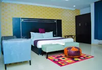 Monarchs Luxury Palace Hotel Hotels in 