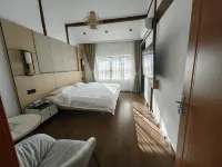Wuyuan Chenwai Muquan Hot Spring Homestay