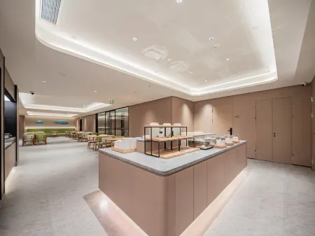 JI Hotel (Chengdu Panda Base Longtan Temple) Отели рядом с достопримечательностью «Southwest University of Finance and Economics Tianfu College (Chengdu Eastern District)»