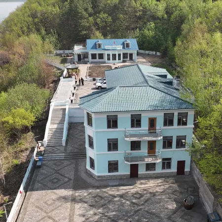 Fuyuan Jiagu Family Homestay