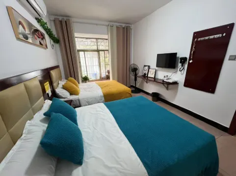 Changsha Hongshun Guest House (Guanshaling Subway Station)