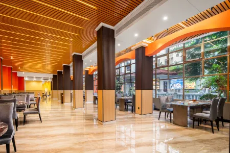 Foshan Holiday Inn Fengjing(Guangdong Dream Time Xiqiao Mountain Scenic Area) Отели рядом с достопримечательностью «Haishou Island»