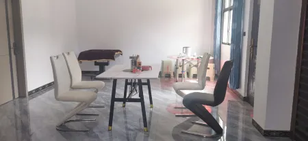 Hezhang Hexi Homestay Отели рядом с достопримечательностью «Ahsilisi Jiucaiping»