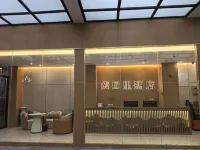 Manhuili Hotel Hotels in Gar County