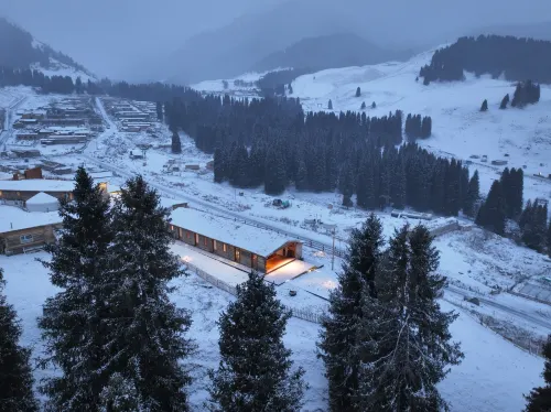 Joan Kushtai An·Villa