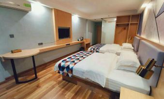 Donglan Lvyuan Hotel