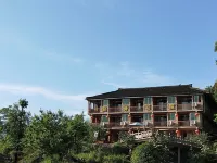 15/5000  Lung Chi Hospital (ShaoLok Shop, Lung Chi Terraces, West Hills)