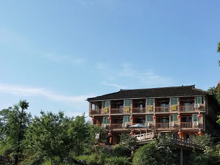 15/5000  Lung Chi Hospital (ShaoLok Shop, Lung Chi Terraces, West Hills) Отели в г. Луншэн