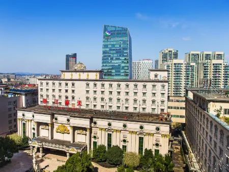 Qin Tian Hotel Отели рядом с достопримечательностью «Anji Library»