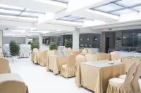 Theme Mountain Life Hotel - مطابخ