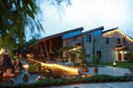 Shanghai Xingyuliyun Homestay Отели рядом с достопримечательностью «Loutang Ancient Town»