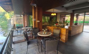 Mingyue Zhuhai Guesthouse