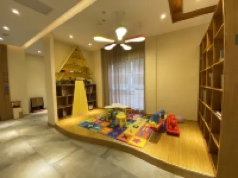 Yinmo Hotel (You County Jiuxian Lake Scenic Area)