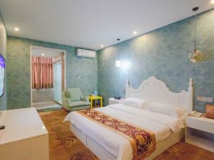 Jasmine Art Hotel (Xinxianghe Normal University Wanda Plaza)