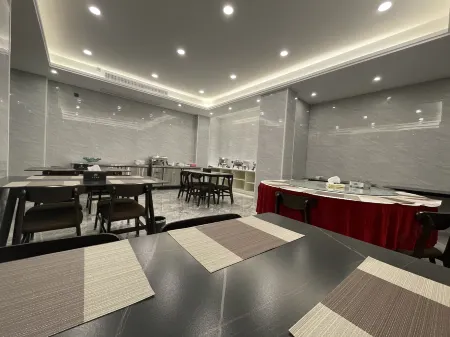 Susong Xingchen Hotel Отели рядом с достопримечательностью «Mount Xiaogu»