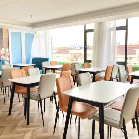 Vienna Classic Hotel (Yixing Huanke Park)