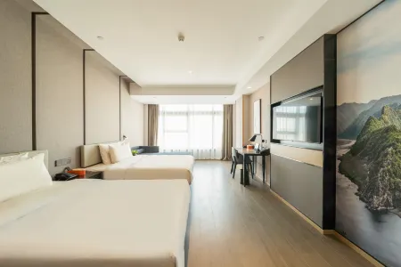 Atour Hotel(Changchun People's Street City Government Store) Отели рядом с достопримечательностью «Changchun Vocational Institute of Technology»