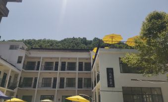 Chongdugou Huaxi Yueting Homestay