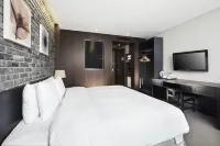 Hotel President