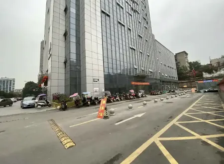 Manzi Homestay (Yiyang Oscar Plaza Branch) Отели в г. Иян