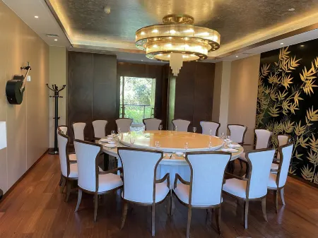 Zhen an Hotel Отели в г. Чженгань