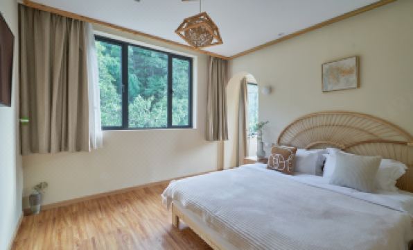 Zebao‘s Home Wabi-sabi The cherry falls Hotel