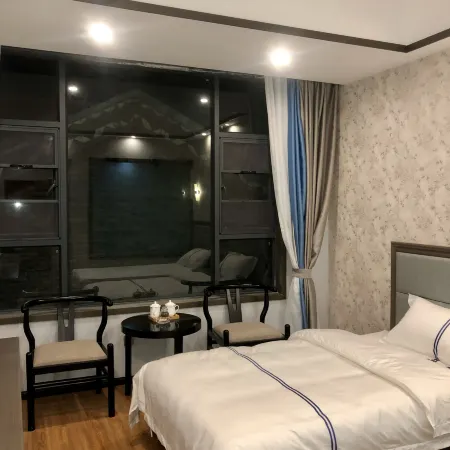 Lanping Chengyue Homestay